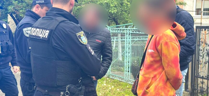 Удари битою та бензопилою: в Івано-Франківську трапився конфлікт між водіями