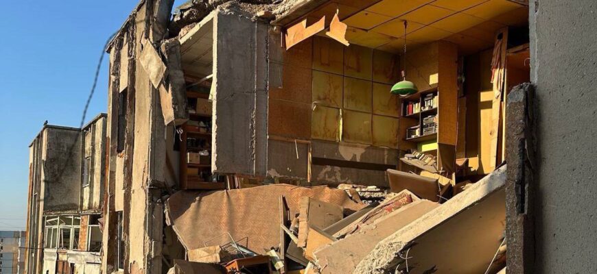 Двоє людей загинули та 15 постраждали внаслідок атаки БпЛА по Одесі