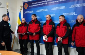 Герої Карпат: п’ятеро гірських рятувальників нагороджені за відвагу