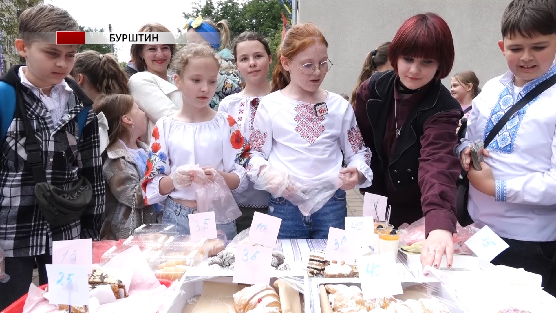 liaiar - У Бурштинському ліцеї провели благодійний весняний ярмарок - rai.ua
