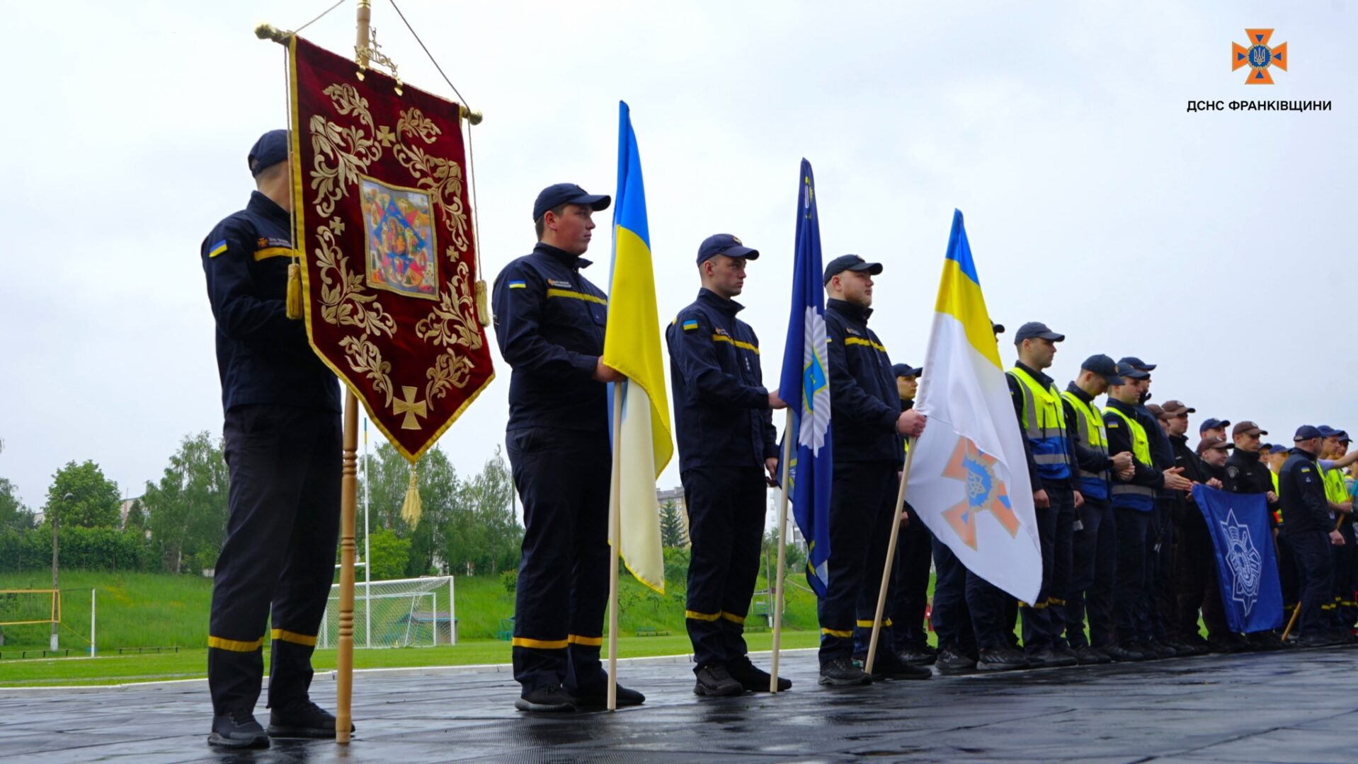 liud - На Прикарпатті відбулися змагання дружин юних пожежних-рятувальників - rai.ua