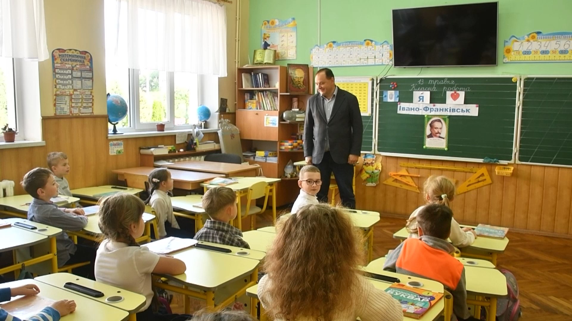 https://rai.ua/novyny/ruslan-martsinkiv-proviv-urok-dlia-pershoklasnykiv-litseiu-%e2%84%9615