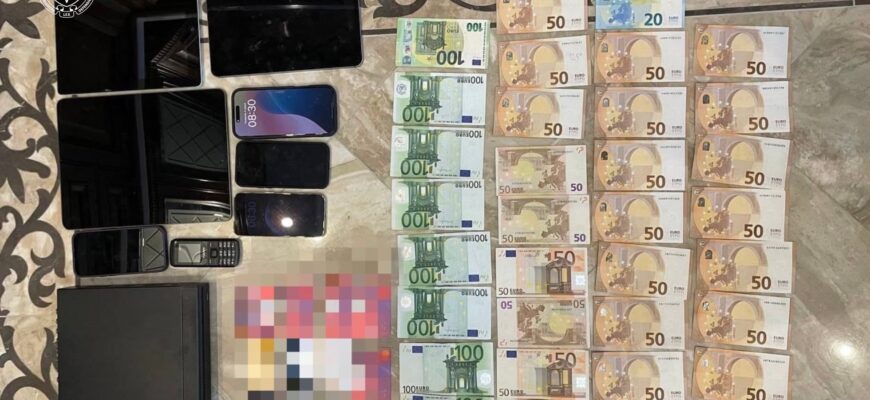 Переправляли через кордон: на Закарпатті викрито злочинну організацію
