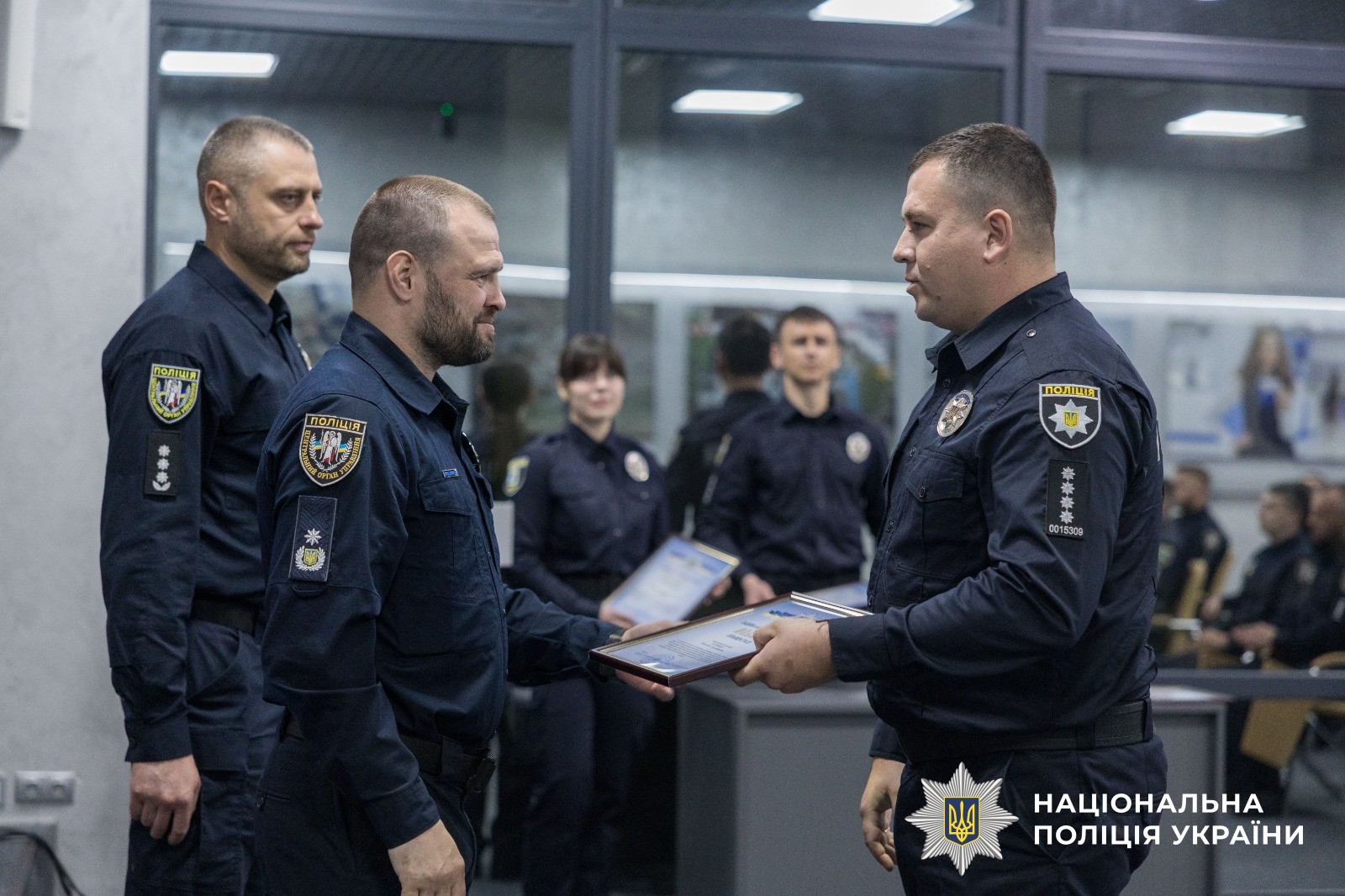 ofi5 - У Нацполіції відзначили кращих поліцейських офіцерів громад - rai.ua