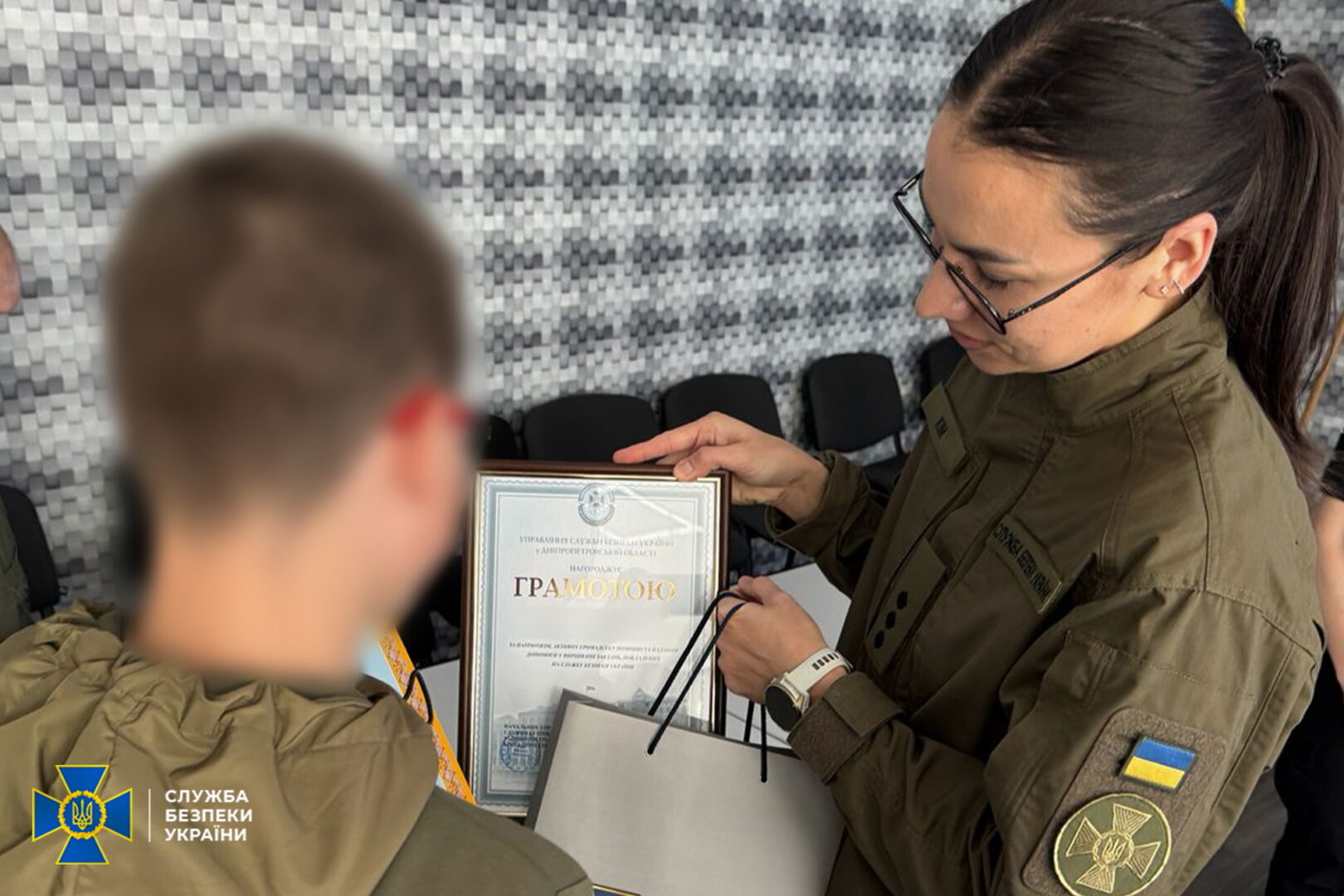 pavv4 1 - Повідомили про спроби вербування: правоохоронці нагородили юнаків з Кривого Рогу - rai.ua
