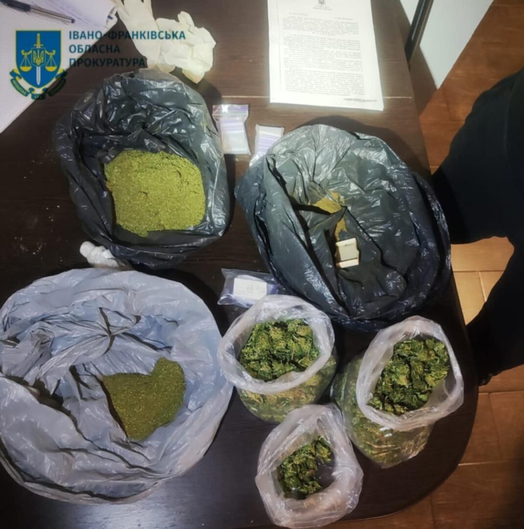 pooe 1 - В Івано-Франківську судитимуть чоловіка, який налагодив наркозбут - rai.ua
