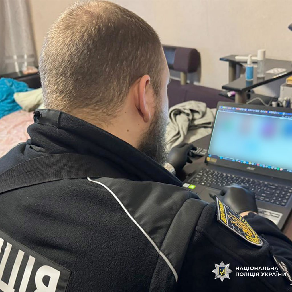 porno2 - На лаві підсудних опиниться чоловік, який розповсюджував дитяче порно - rai.ua