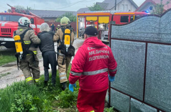 Городенка: вогнеборці врятували чоловіка під час пожежі житлового будинку