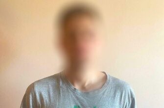Пошкодив скульптуру: поліцейські притягнули до відповідальності чоловіка