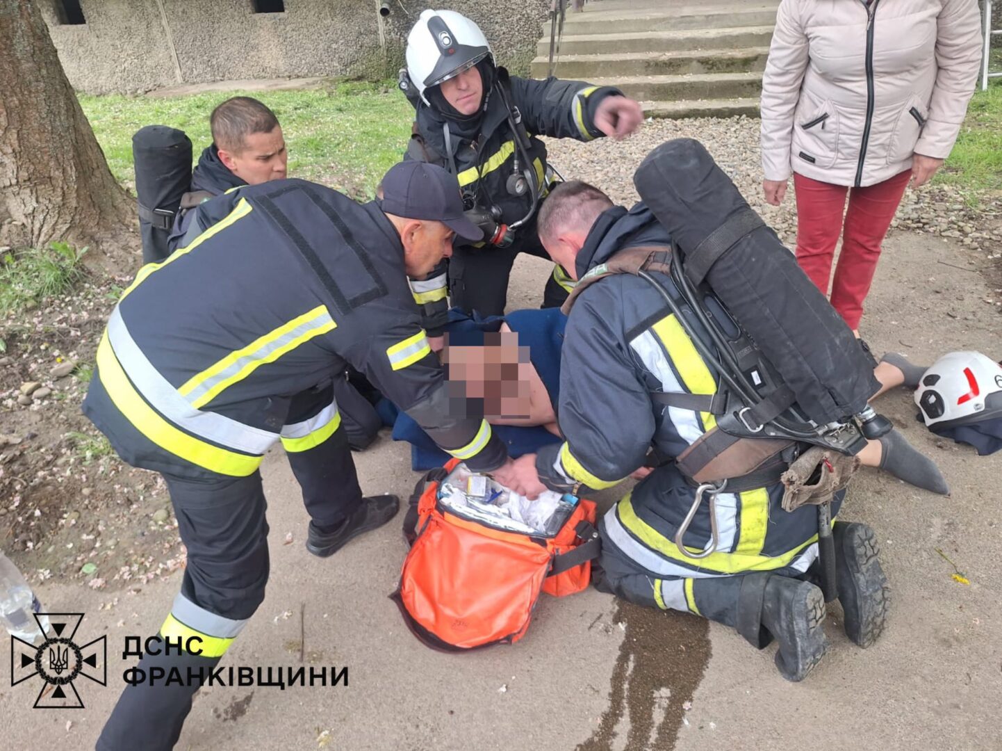 zadysl - Підгорання їжі ледь не призвело до трагедії: в Калуші рятували чоловіка - rai.ua