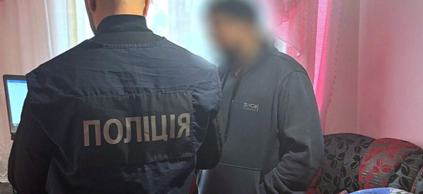 Ошукав громадян на понад 74 тис грн: поліцейські «спіймали» шахрая