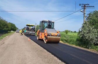 Дорожні служби продовжують працювати на автошляхах області
