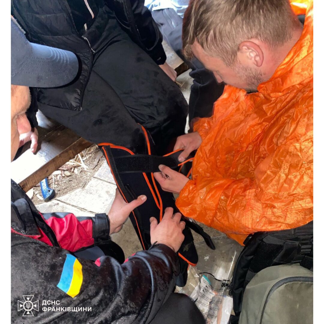 eks4 - Надвірнянський район: рятувальники надали допомогу травмованій туристці - rai.ua