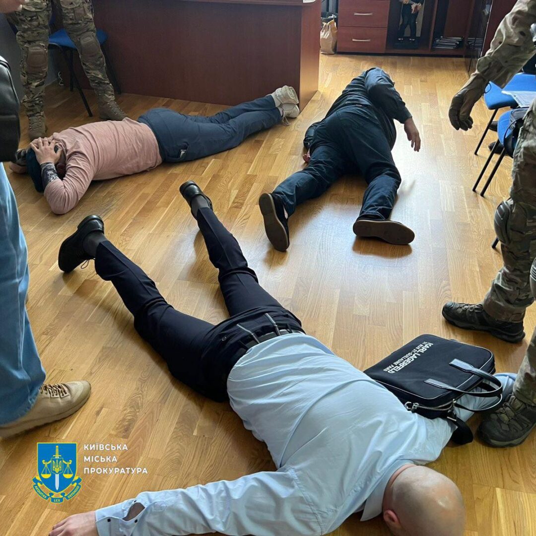 hotl2 - Хотіли переоформити 1500 земельних ділянок – повідомлено про підозру групі осіб - rai.ua