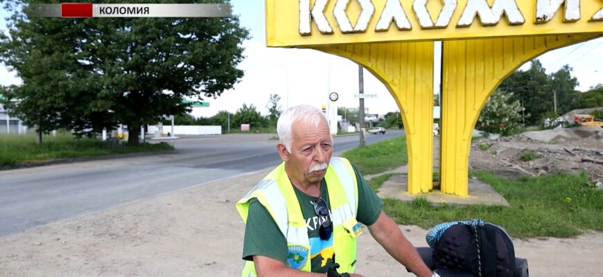 Їде на велосипеді і волонтерить: історія Олександра із Полтавщини