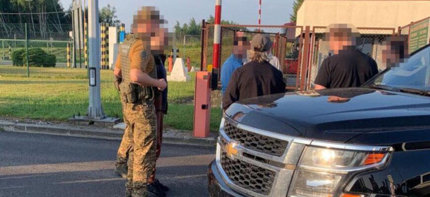 До США екстрадовано учасника міжнародного кіберзлочинного угруповання
