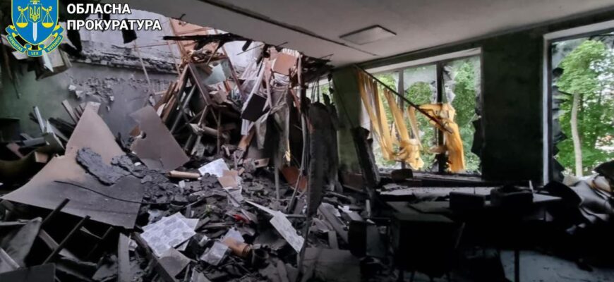 Наслідки нічного удару БпЛА по Лозовій на Харківщині