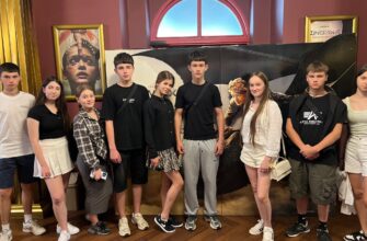 Талановита молодь Прикарпаття отримує нагороду за творчість
