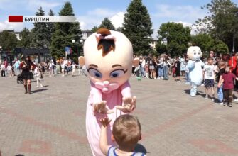 Концерти, вогняне шоу, мотозаїзд: у Бурштині для дітей організували дійство