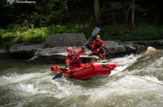 На Прикарпатті відбулися спеціальні навчання з порятунку на воді