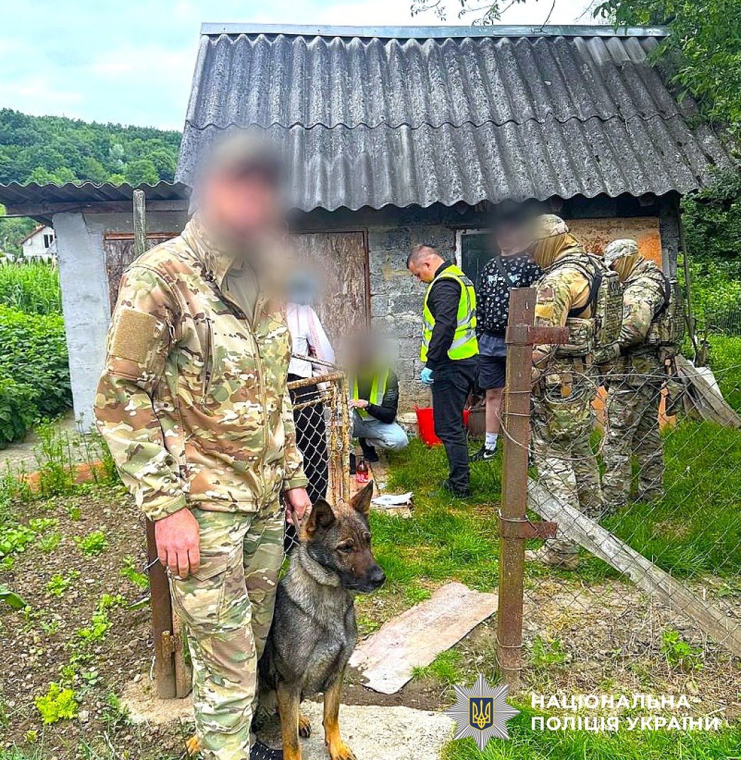 zb778 - Збут наркотиків та незаконне позбавлення волі: поліцейські затримали злочинну групу - rai.ua