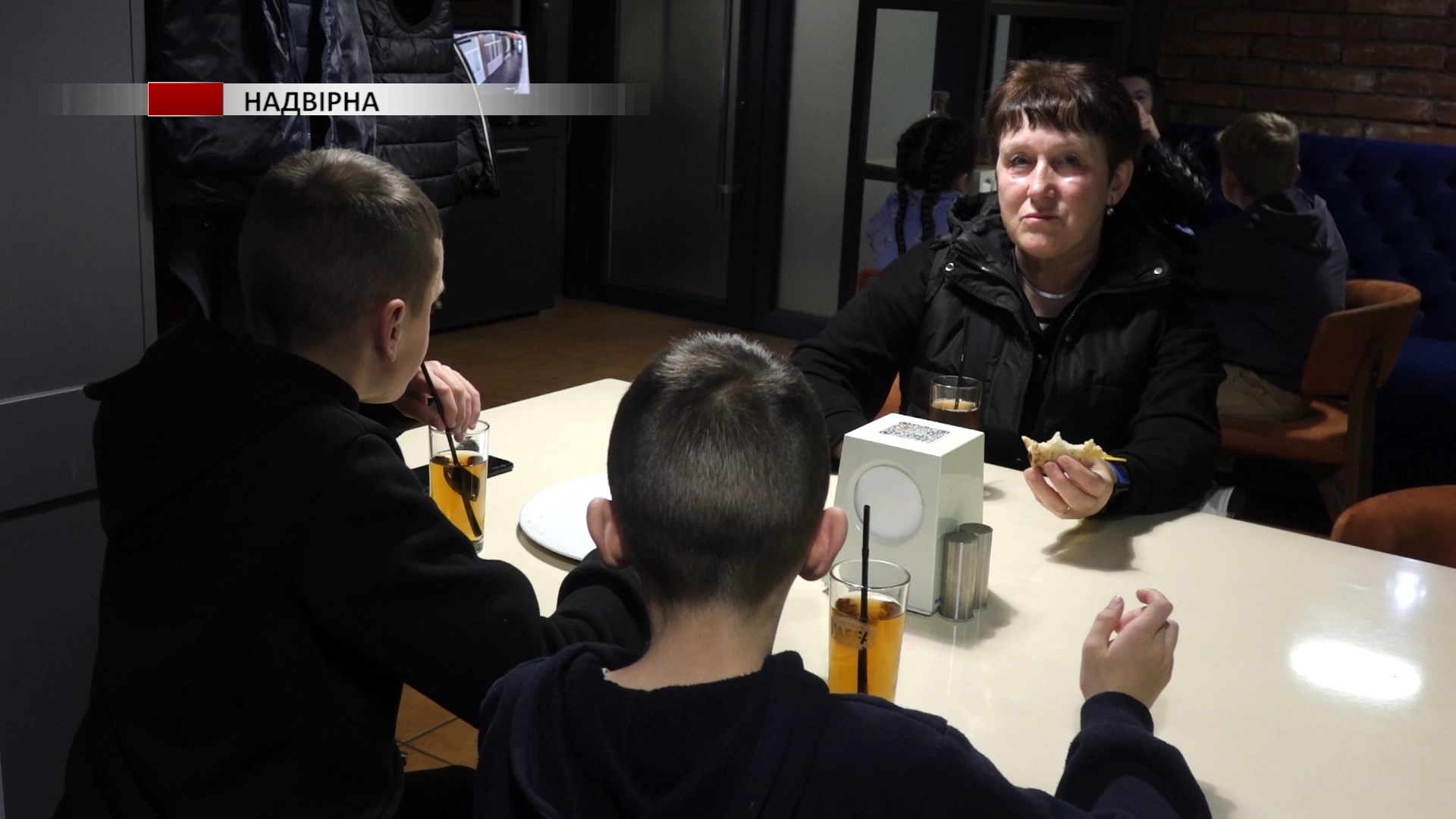 zzz - У Надвірній відбувся кулінарний майстер-клас для дітей загиблих захисників. Відео - rai.ua