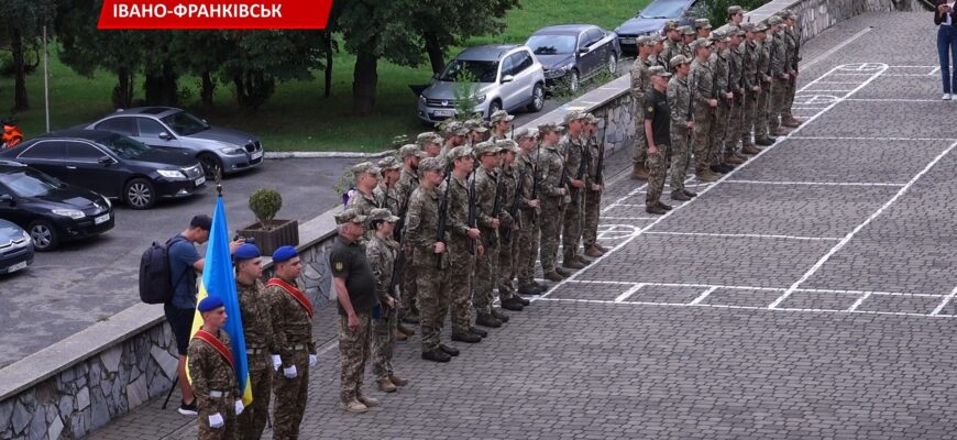 Курсанти кафедри військової підготовки склали військову присягу. Відео