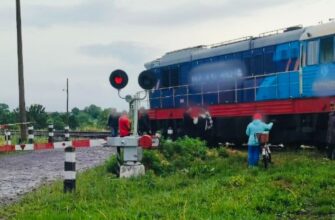 Коломийський район: поїзд здійснив наїзд на дитину