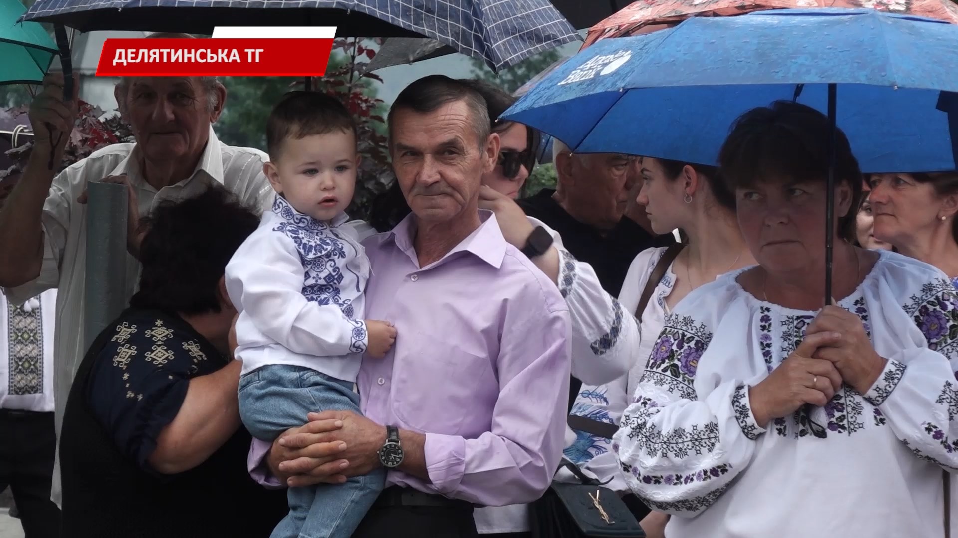 bliat - У Делятині на Надвірнянщині освятили новозбудований храм. Відео - rai.ua