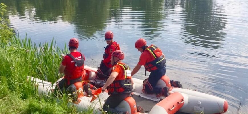 У Бурштині рятувальники вилучили з водойми тіло чоловіка