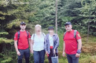Гірські рятувальники Прикарпаття знайшли заблукалих в горах