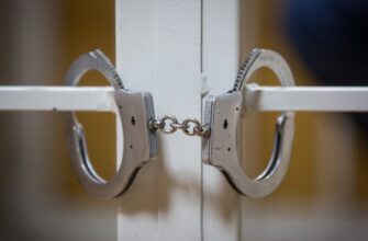 Вчинили серію грабежів за ніч: прикарпатські поліцейські затримали зловмисників