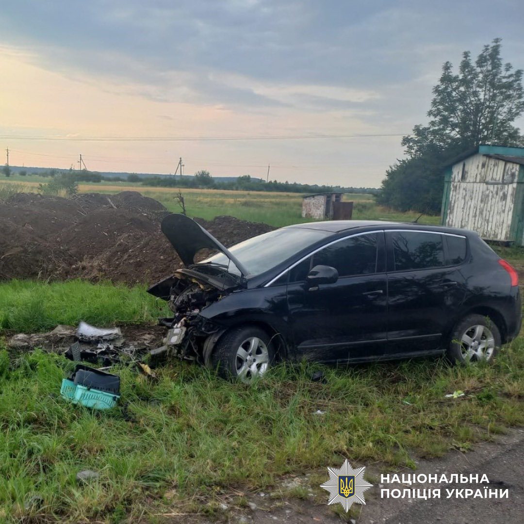 nema3 - Двоє осіб травмовано та одна особа загинула в ДТП на Прикарпатті. Фото - rai.ua