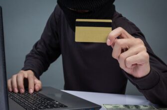 Псевдобанкір видурив у жінки майже 100 тисяч гривень