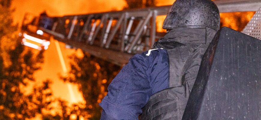 Тривають рятувальні та аварійні роботи в містах після російського обстрілу