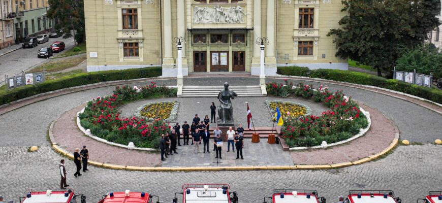 16 пожежних автомобілів отримали рятувальники ДСНС від Латвійської Республіки