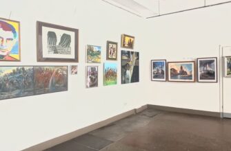В Івано-Франківську відкрили обласну мистецьку виставку до Дня Незалежності. Відео