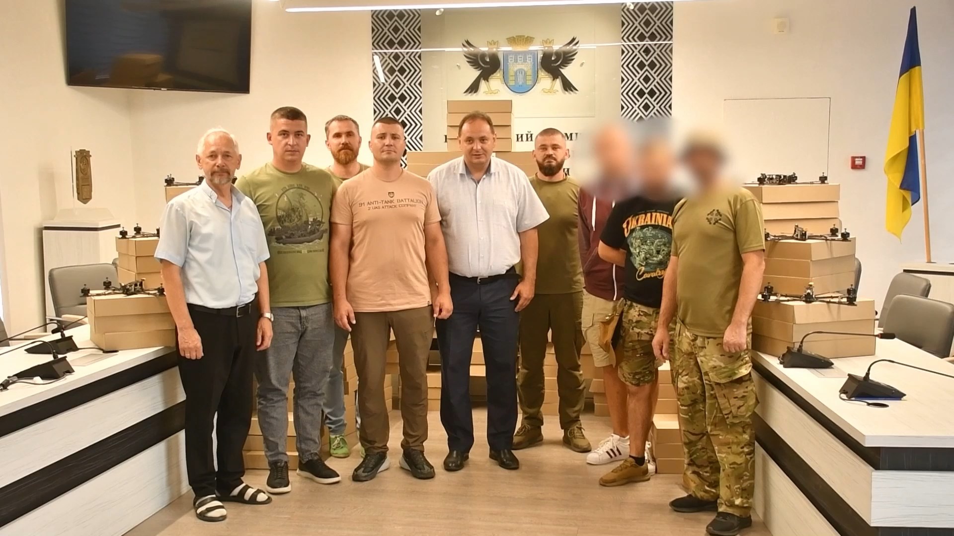drony - З Івано-Франківська передали дрони для захисників. Відео - rai.ua