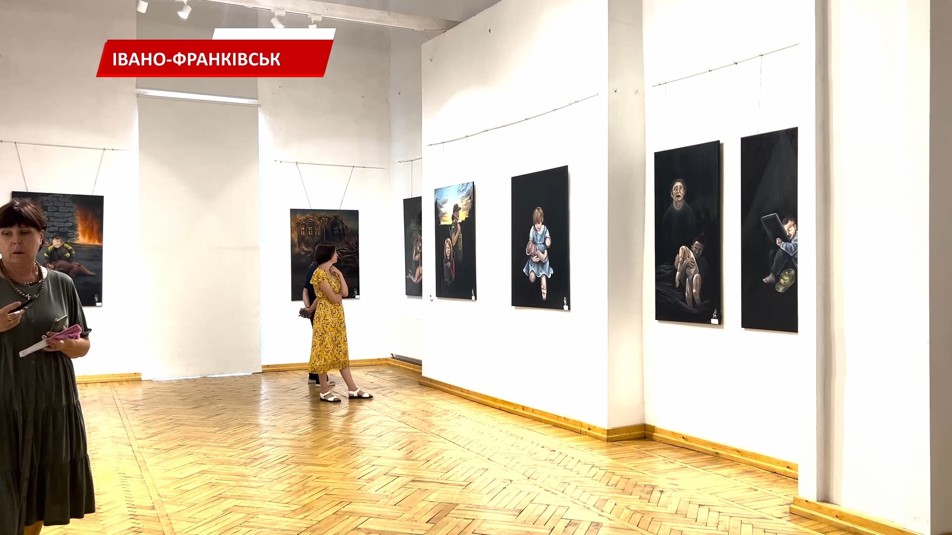 В Івано-Франківську відкрили виставку художниці Соломії Дзюби. Відео