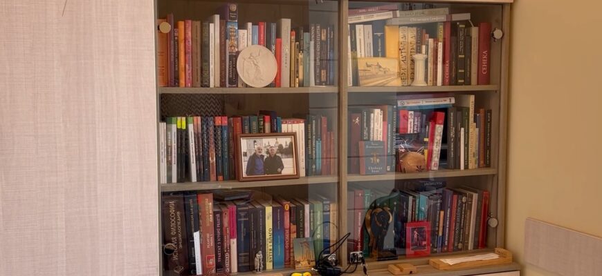 В Івано-Франківську організували збір дитячих книжок для школярів. Відео