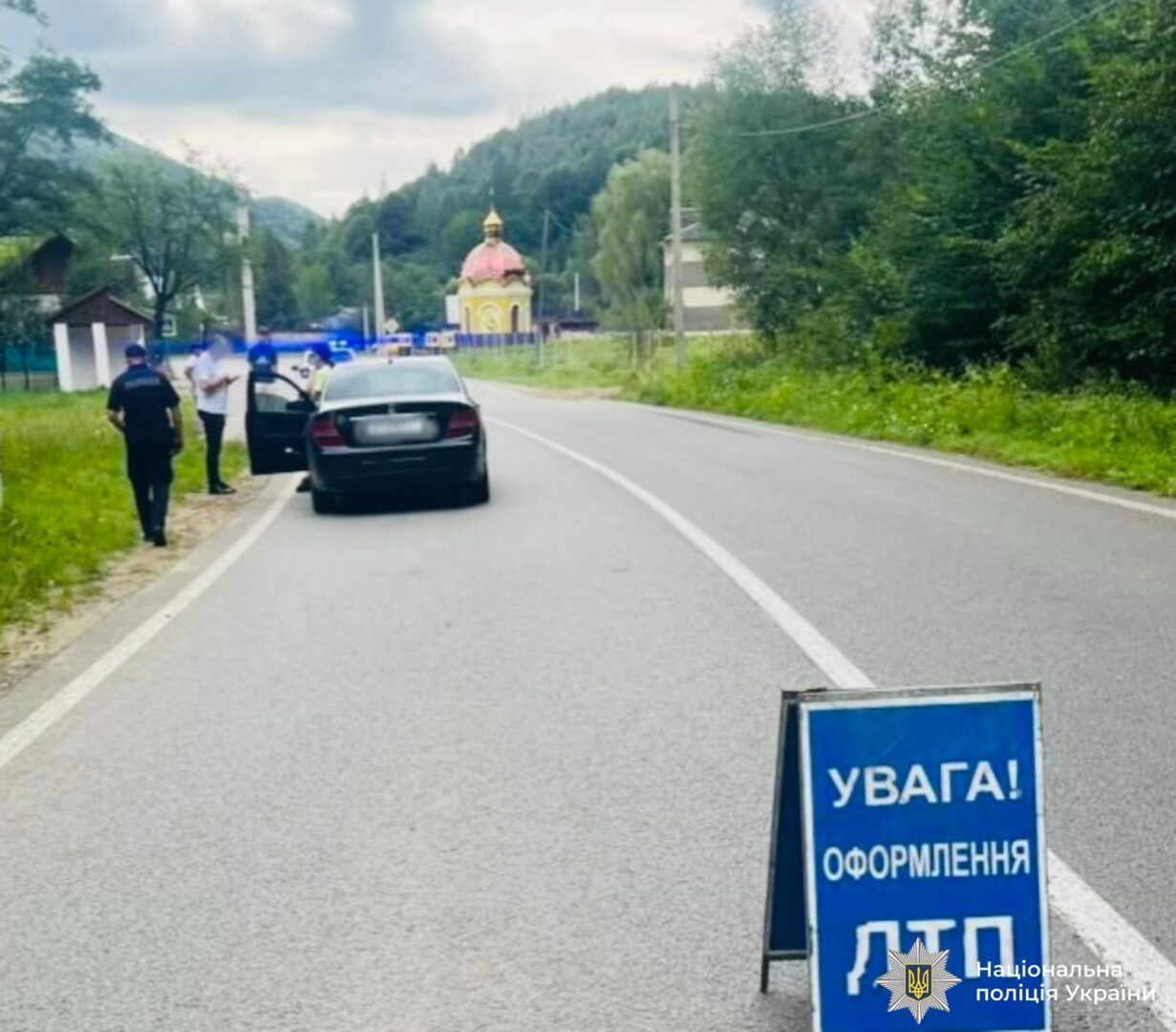 Поліцейські Івано-Франківщини розслідують ДТП, у якій травмовано 11-річну дівчину