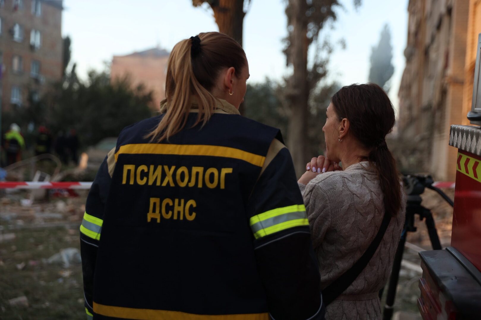 luv6 - Рятувальники в Києві дістали з-під завалів ще три тіла загиблих мешканців - rai.ua