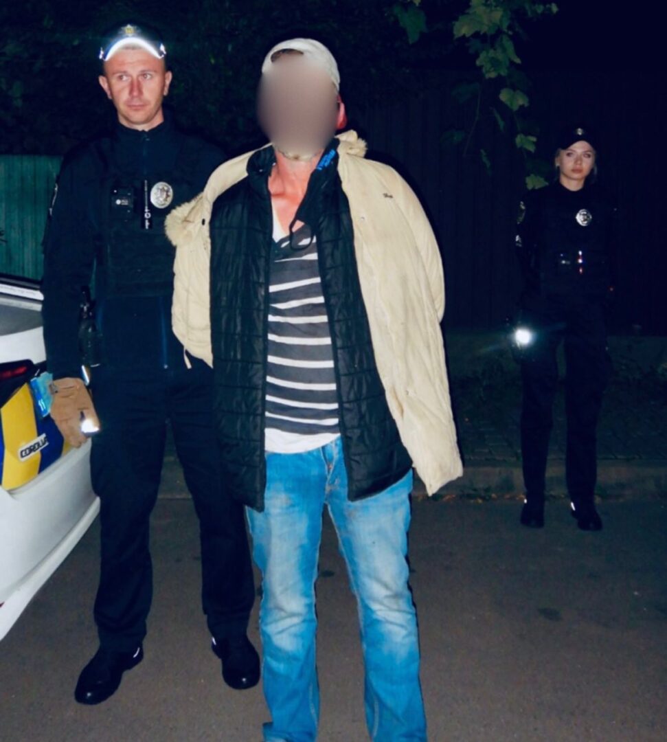 syl2 - Поліцейські повідомили про підозру грабіжнику, який вчинив напад на жінку - rai.ua