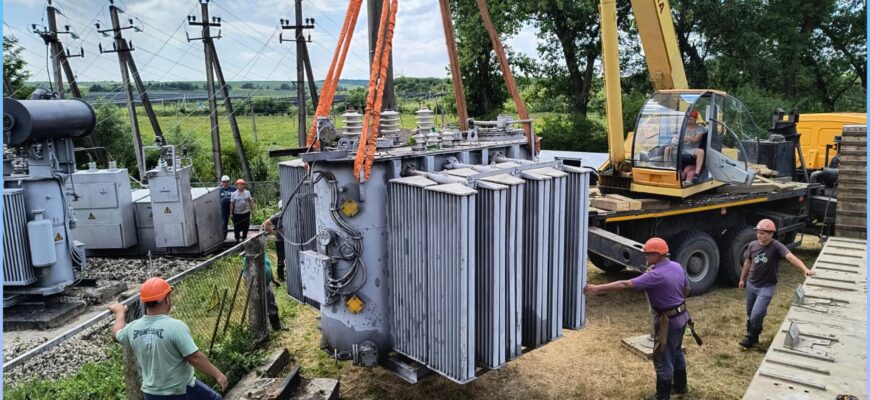На Івано-Франківщині провели заміну ще одного трансформатора