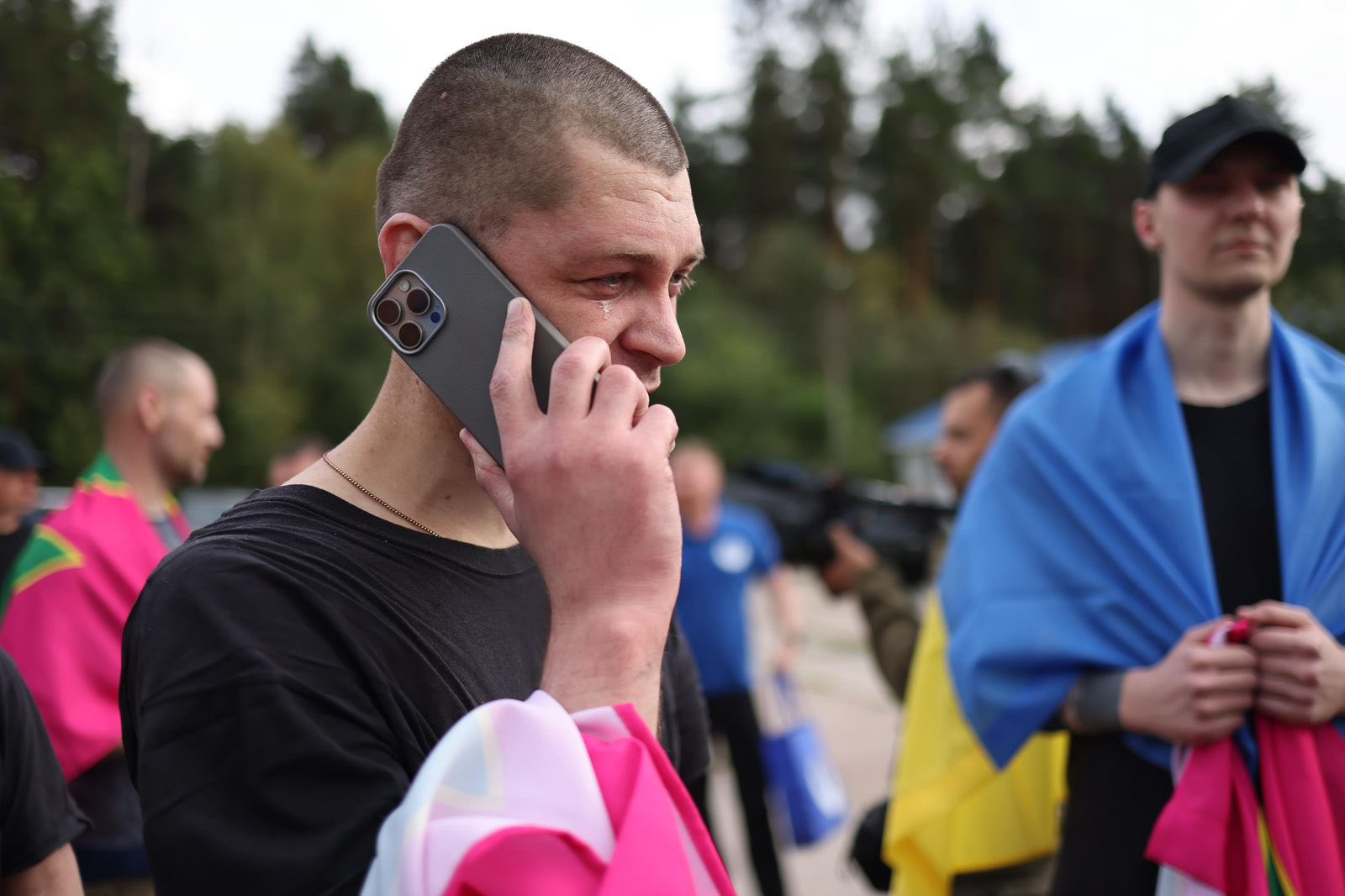 uka7 - З полону повернулися українські захисники - rai.ua