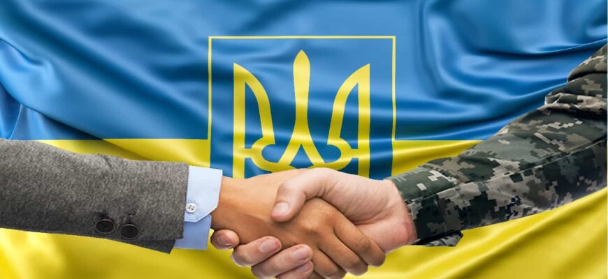Працевлаштування. Фахівці служби допомагають знайти вакансії, скласти резюме, підготуватися до співбесіди. Роботодавці, які працевлаштовують ветеранів, отримують компенсацію зарплати та відшкодування витрат на облаштування робочих місць для людей з інвалідністю.