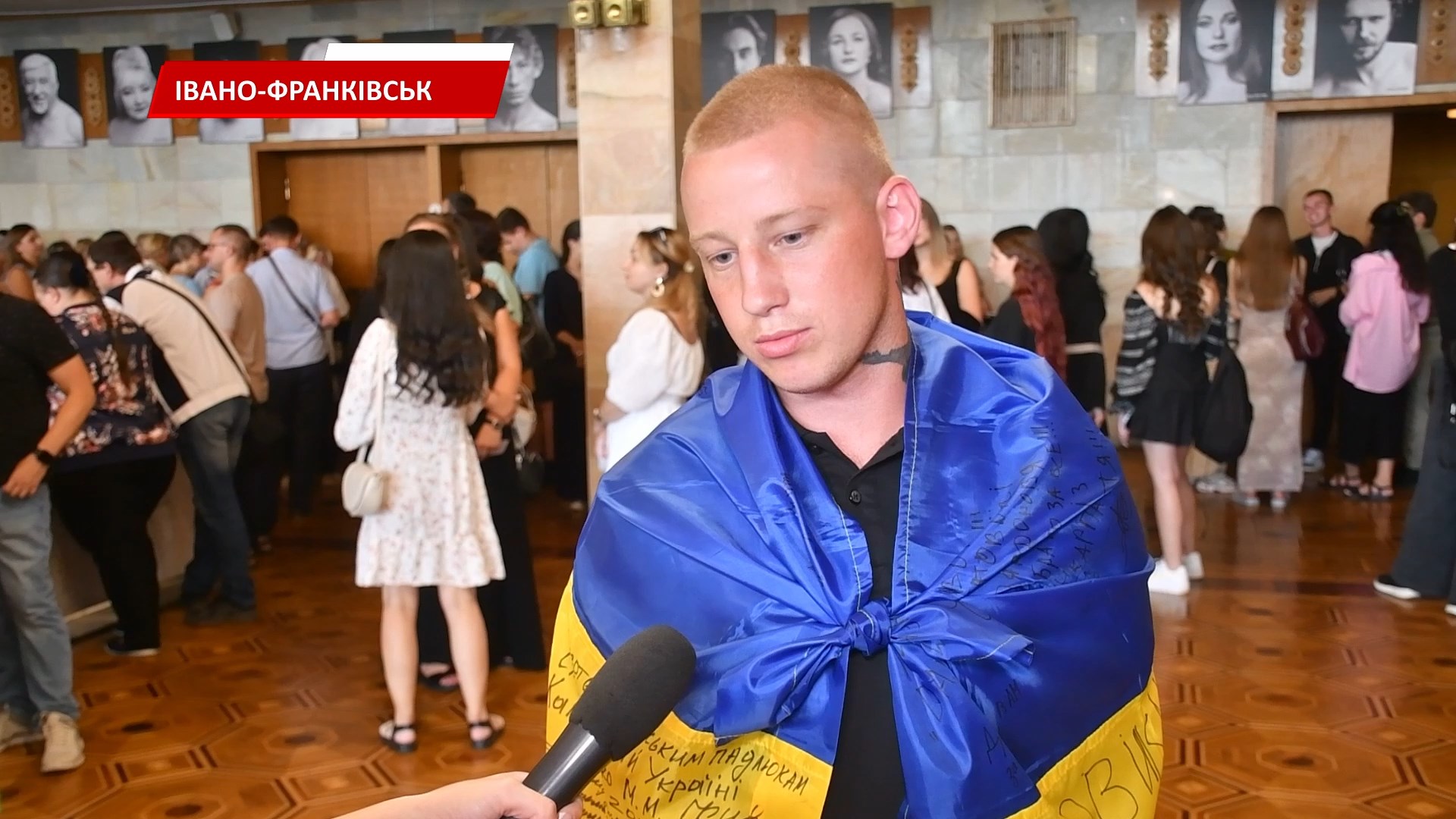 volo - В Івано-Франківську показали благодійну виставу «Червона Рута». Відео - rai.ua