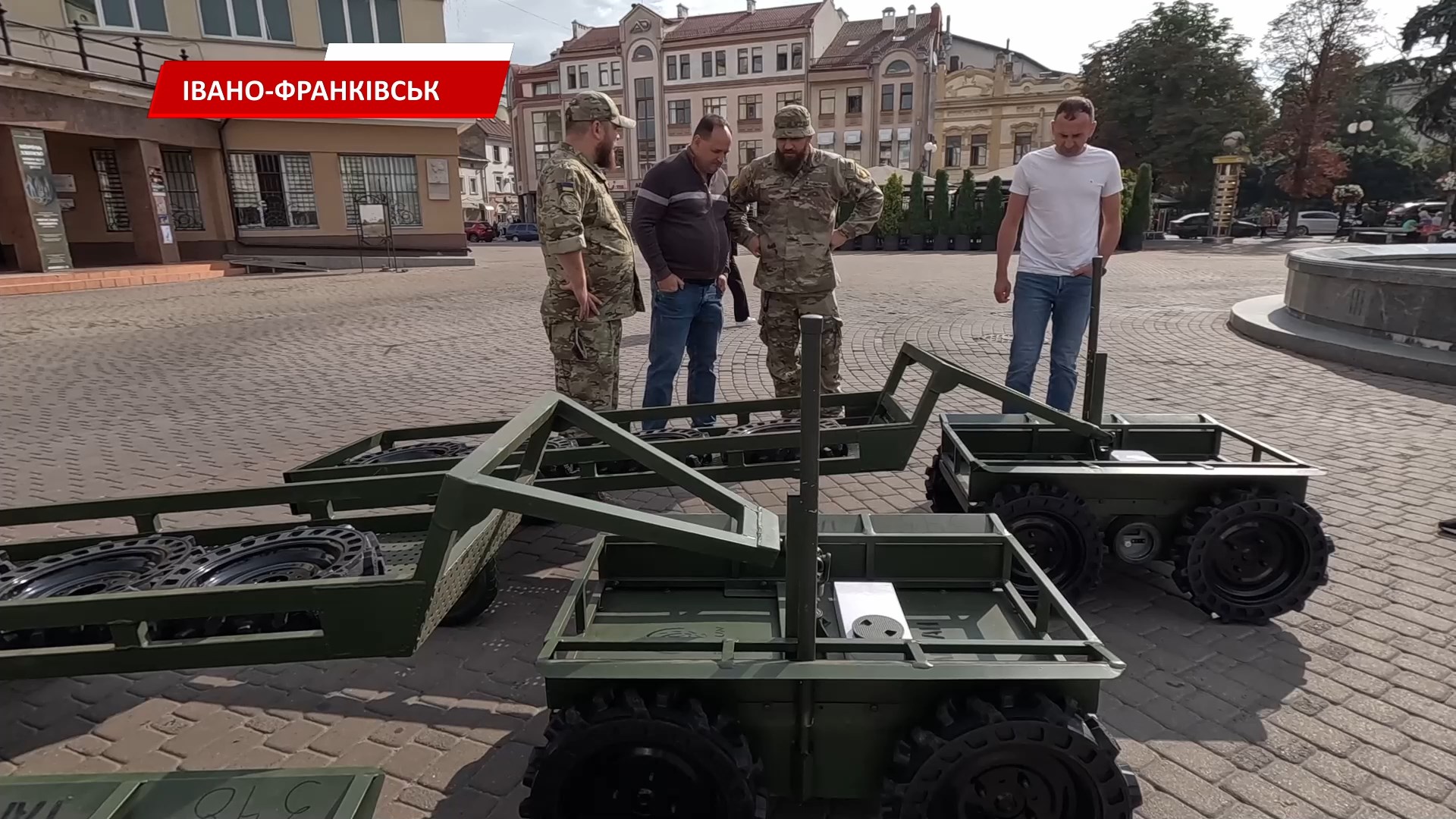 lplap - Полк «Азов» отримав від Івано-Франківська чотири наземні дрони з причепами. Відео - rai.ua
