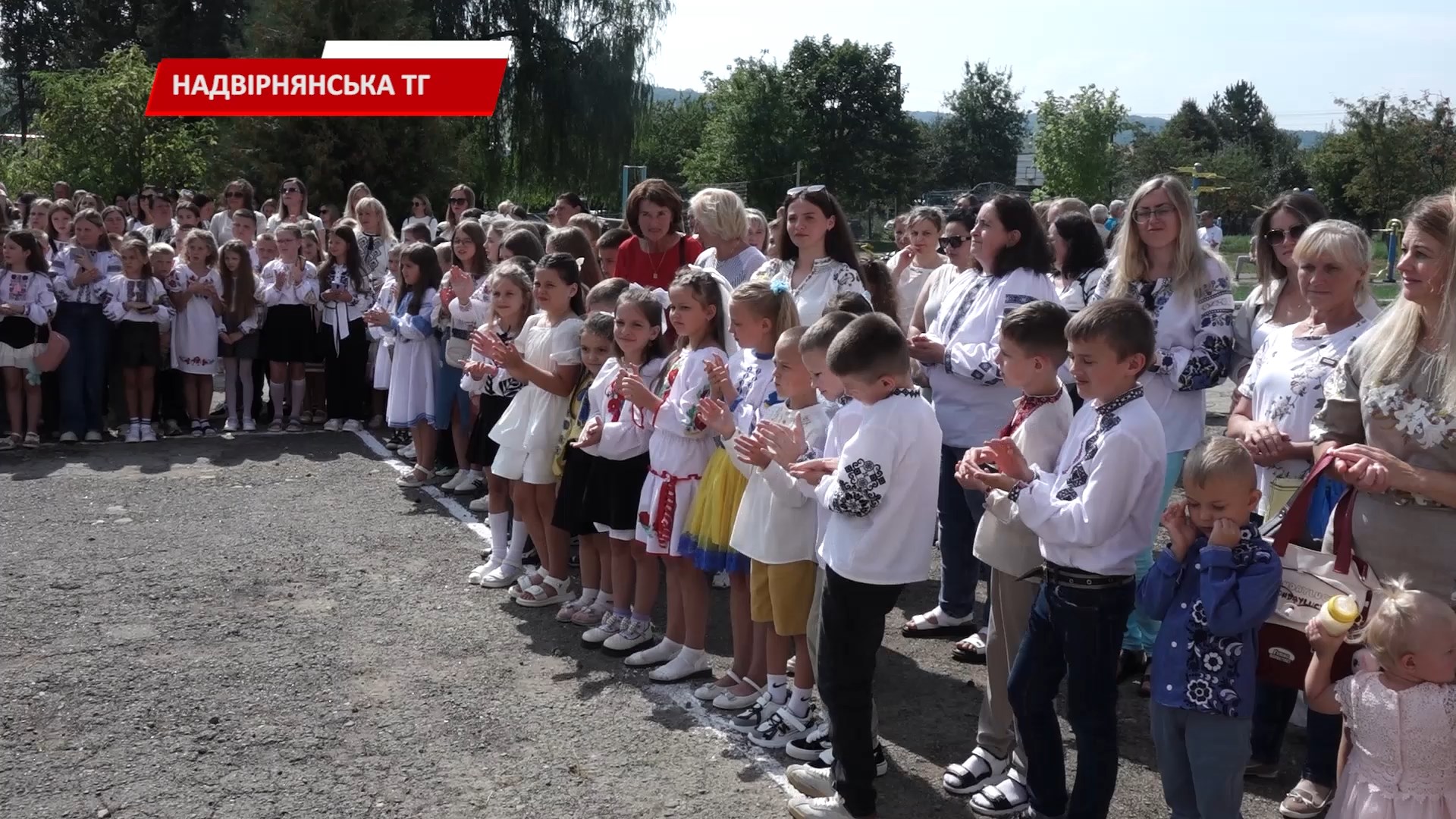 molo - Гвіздський ліцей Надвірнянської громади отримав новий шкільний автобус. Відео - rai.ua