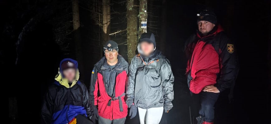 Двоє туристок із Львова заблукали під час сходження на Вухатий Камінь